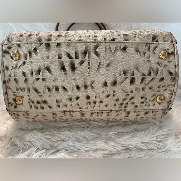 Michael Kors large Harper East West Signature Tote Handbag - LIKE NEW! - Picture 8 of 16